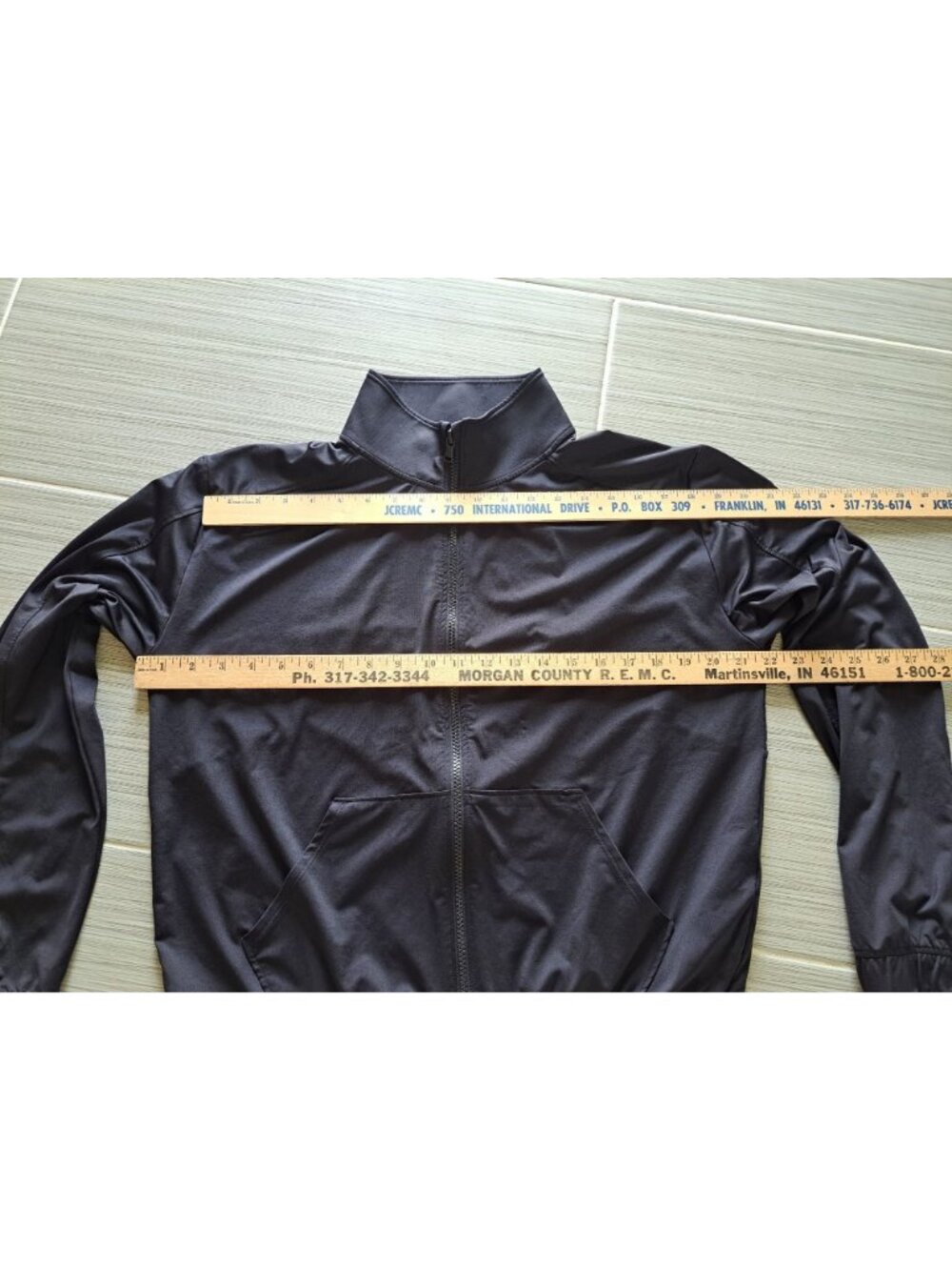 Under Armour HeatGear Womens Full-Zip Track Jacket M Black Performance Mesh - Picture 10 of 12